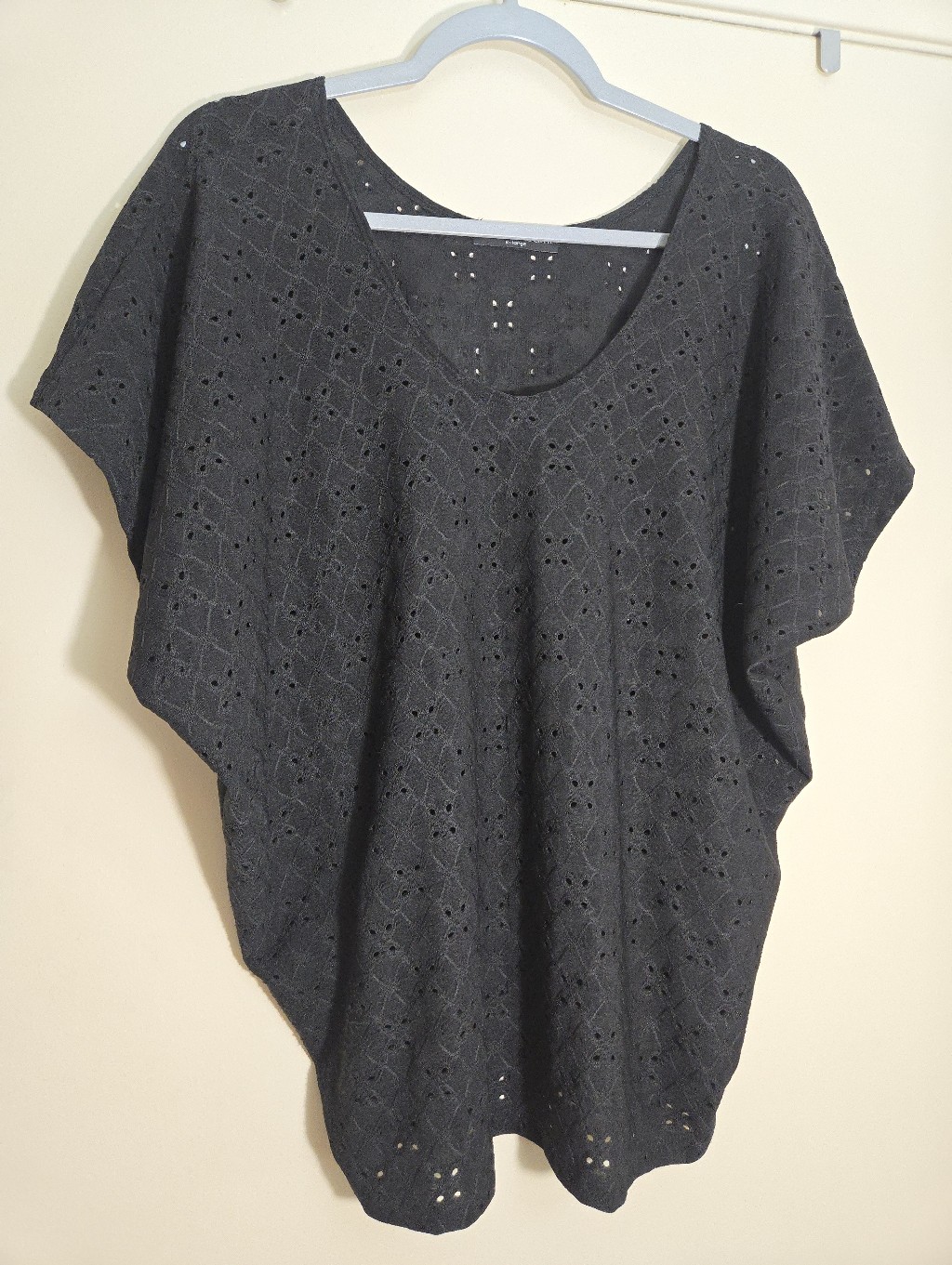Kim & Cami Black Eyelet Dolman Knit Top
